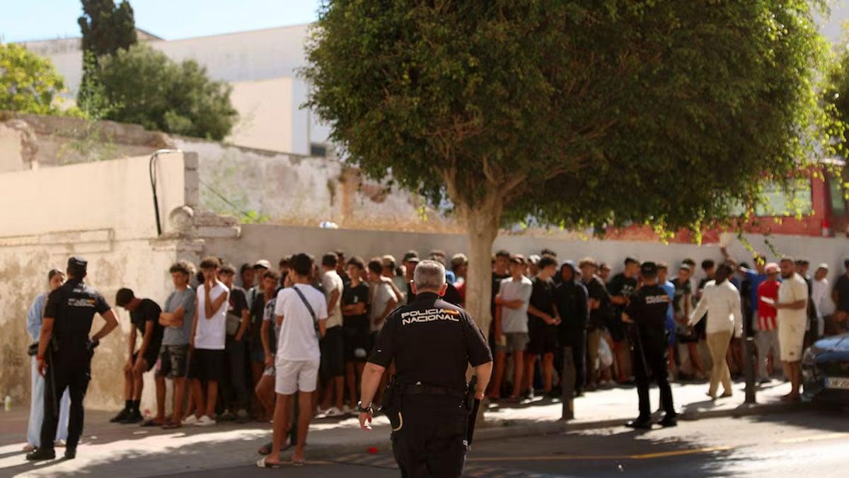 Spain Implements Border Controls for Travelers from Italy Amid Migration Dispute in Madrid