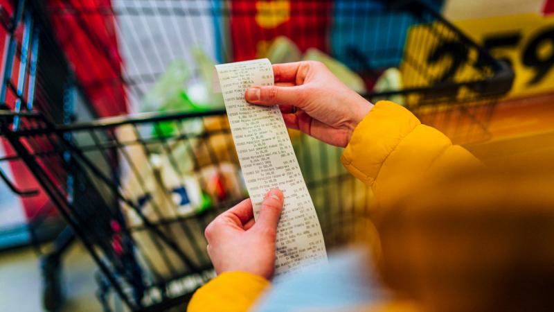 Cosa comprano gli italiani oggi, così sono cambiati gli acquisti