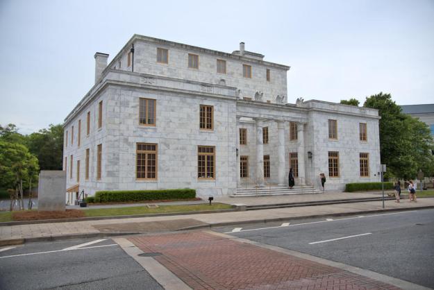 Morning at Cherokee County Historic Courthouse