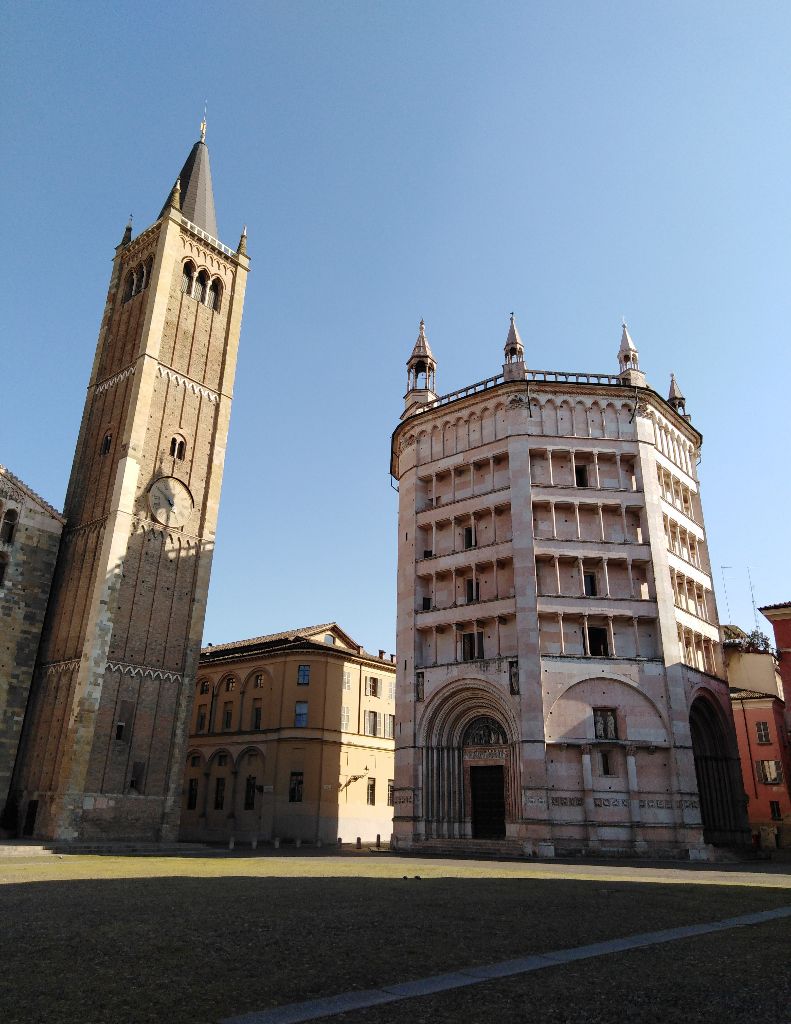 Parma piazza duomo
