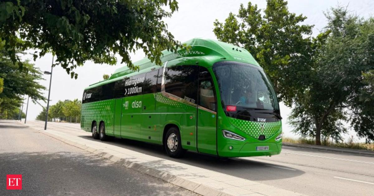 Hydrogen Bus Begins Service in Madrid, Offering Over 1,000km Range on a Single Tank